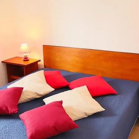 Alexandra Deluxe In 8 Places Holiday home